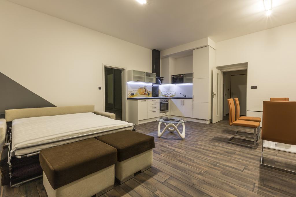 Apartsee Halkova เปิลเซน ภายนอก รูปภาพ