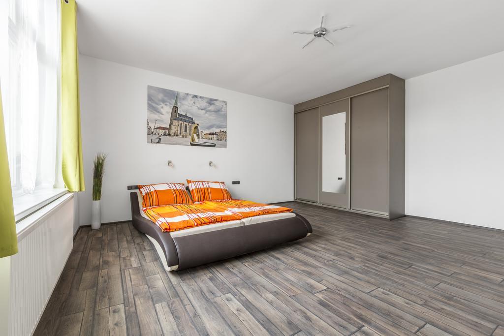 Apartsee Halkova เปิลเซน ภายนอก รูปภาพ